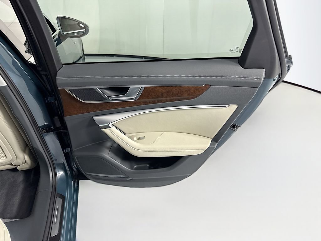 Used 2021 Audi A6 Premium Plus w/ Premium Plus Package image 28