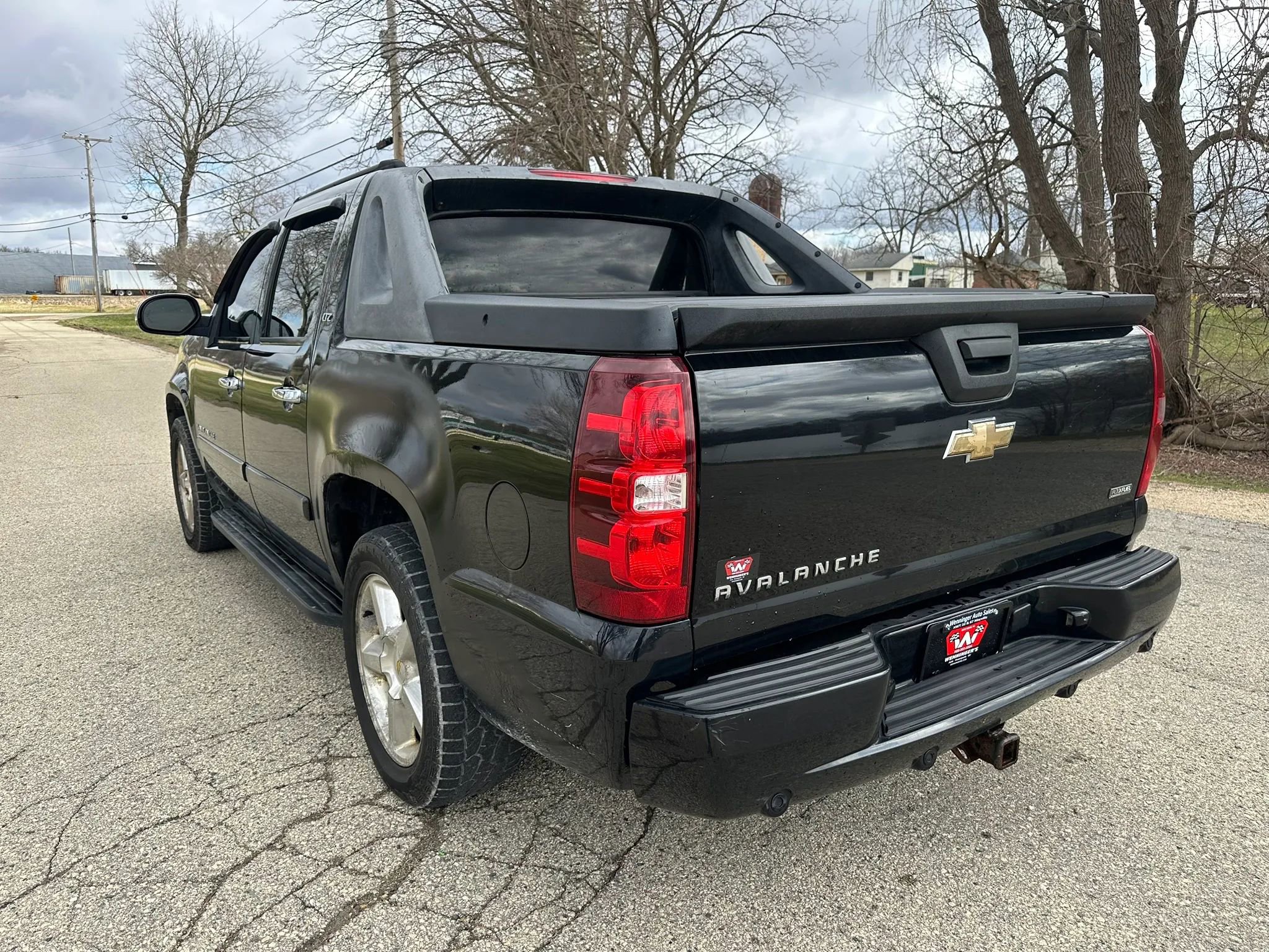 Used 2007 Chevrolet Avalanche LTZ w/ LTZ Preferred Equipment Group AWD/4WD image 7