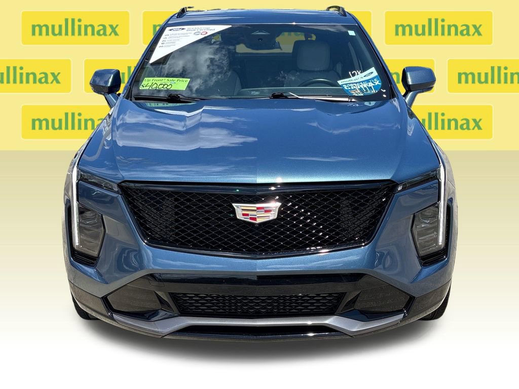 Used 2025 Cadillac XT4 Sport FWD image 14