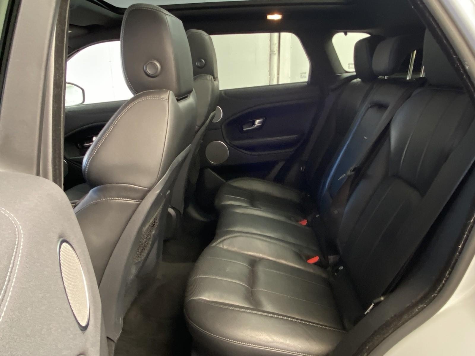 Used 2018 Land Rover Range Rover Evoque SE AWD/4WD image 19