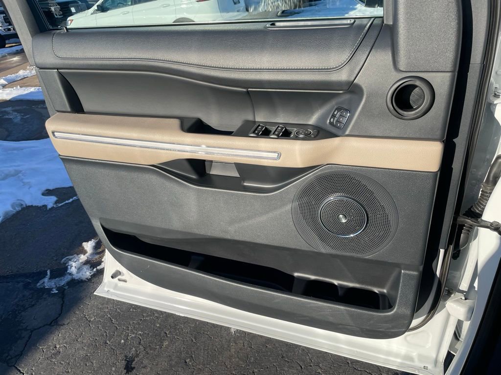 Used 2024 Ford Expedition Max Limited image 61
