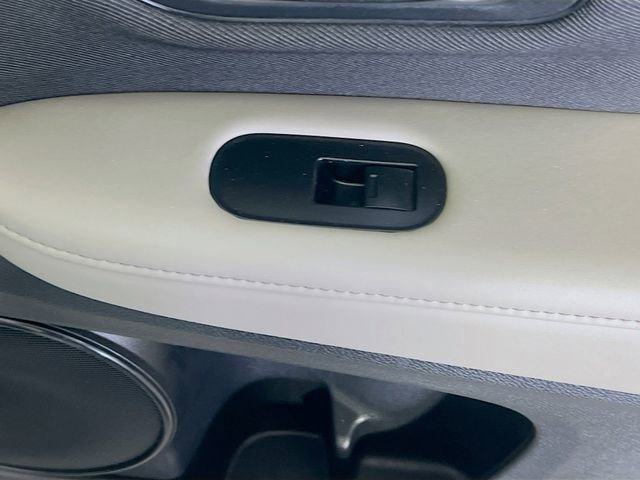 Used 2022 Honda HR-V LX image 32