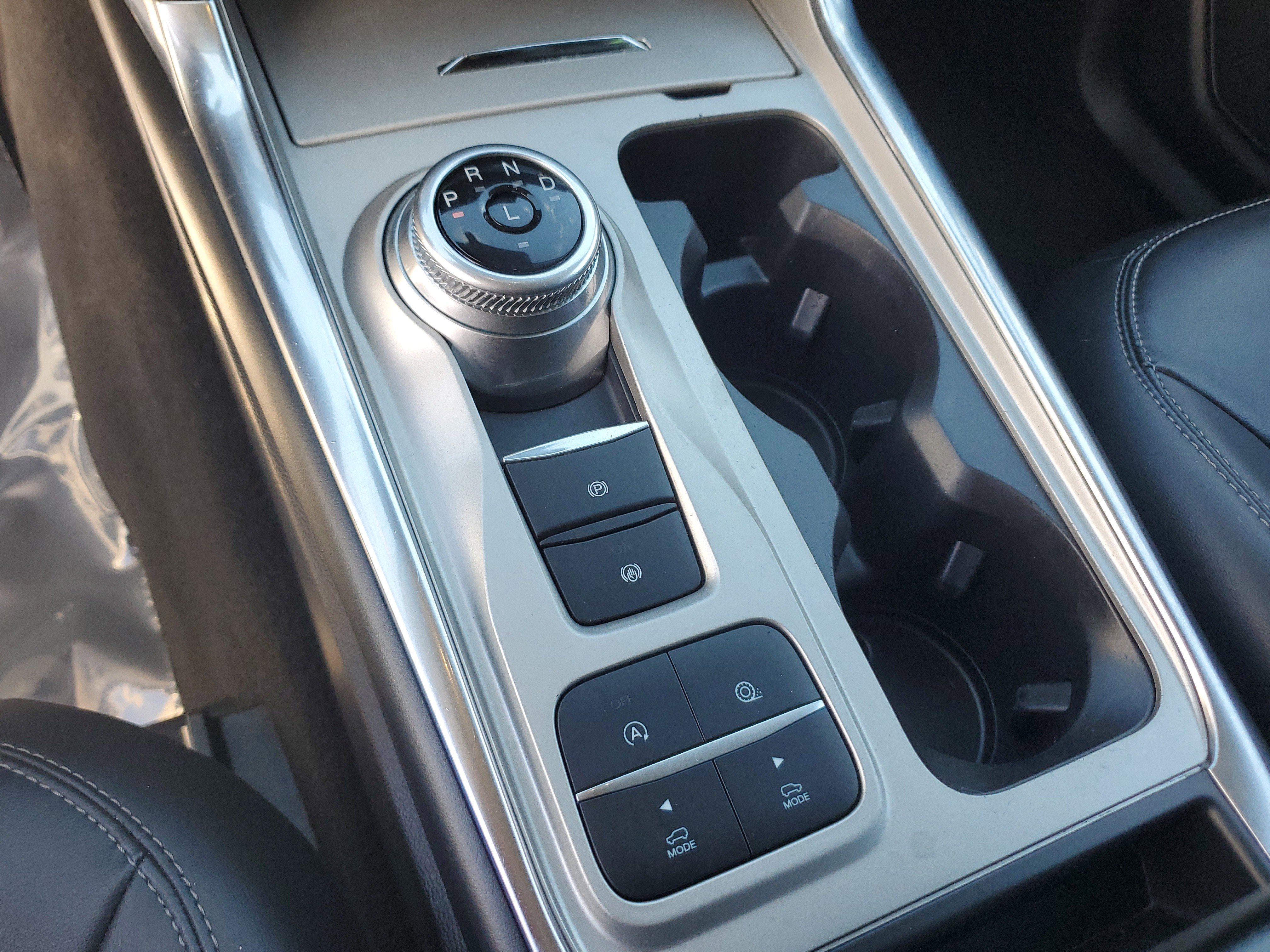 Used 2021 Ford Explorer XLT w/ Equipment Group 202A image 26