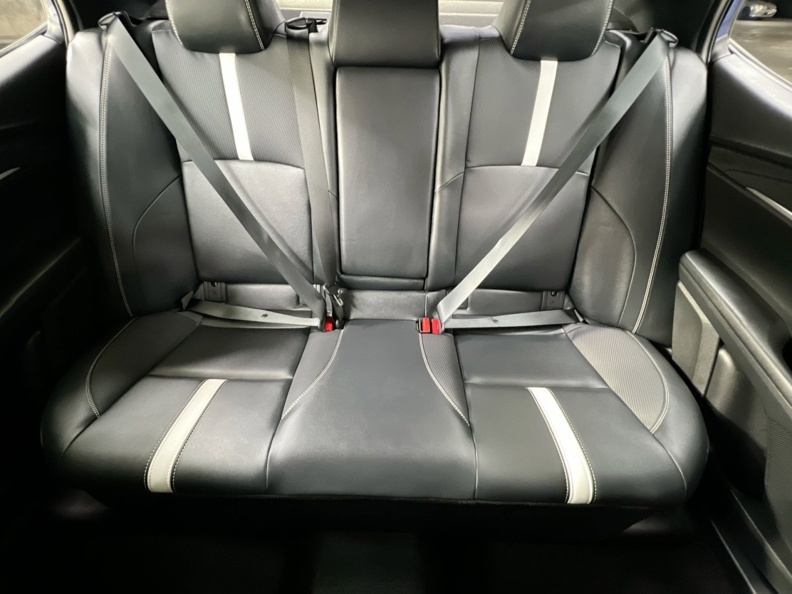 Used 2025 Toyota Camry SE image 5