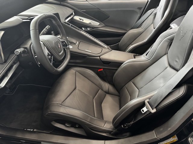 Used 2025 Chevrolet Corvette Stingray Coupe w/ 1LT image 26