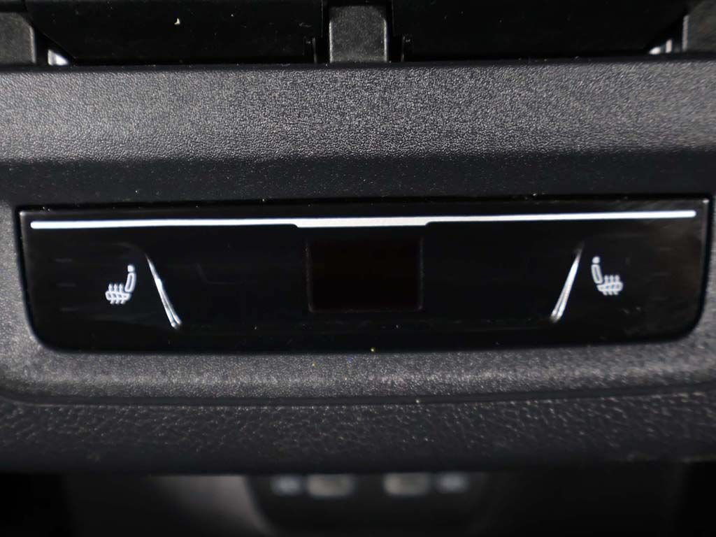 Used 2022 Volkswagen Golf R AWD/4WD image 61