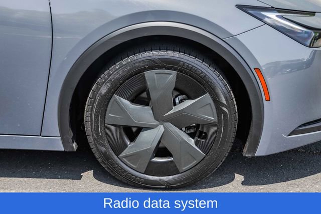 Certified 2025 Toyota Prius LE FWD image 8