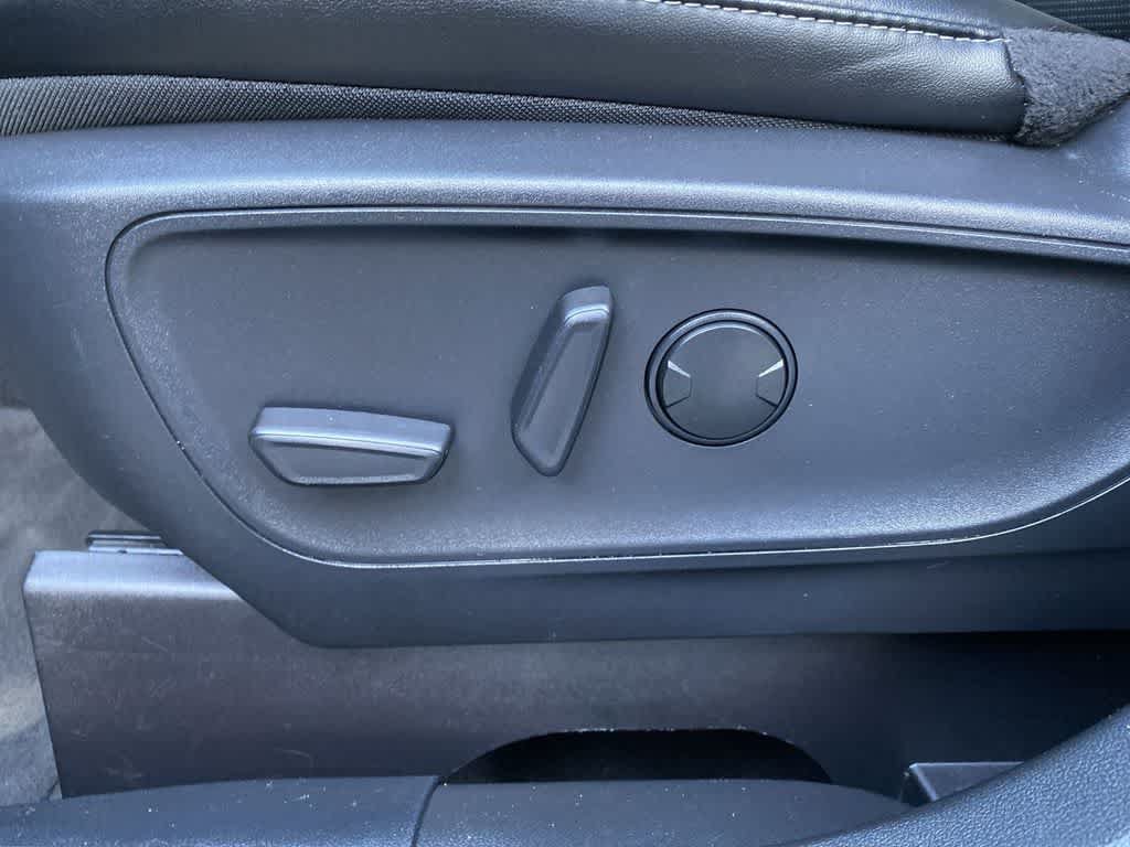 Used 2025 Ford Escape Platinum AWD/4WD image 15