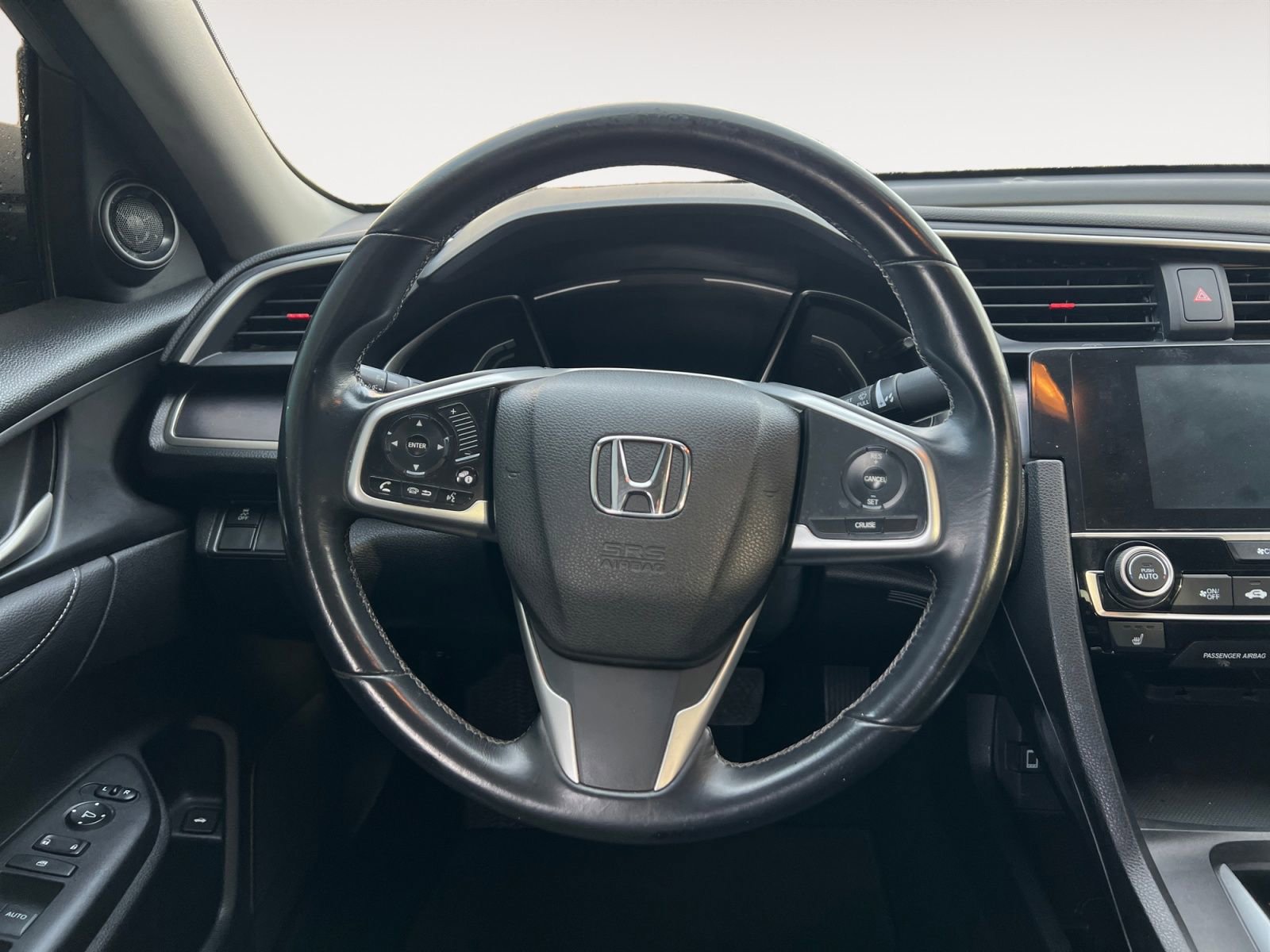 Used 2018 Honda Civic EX-L image 12