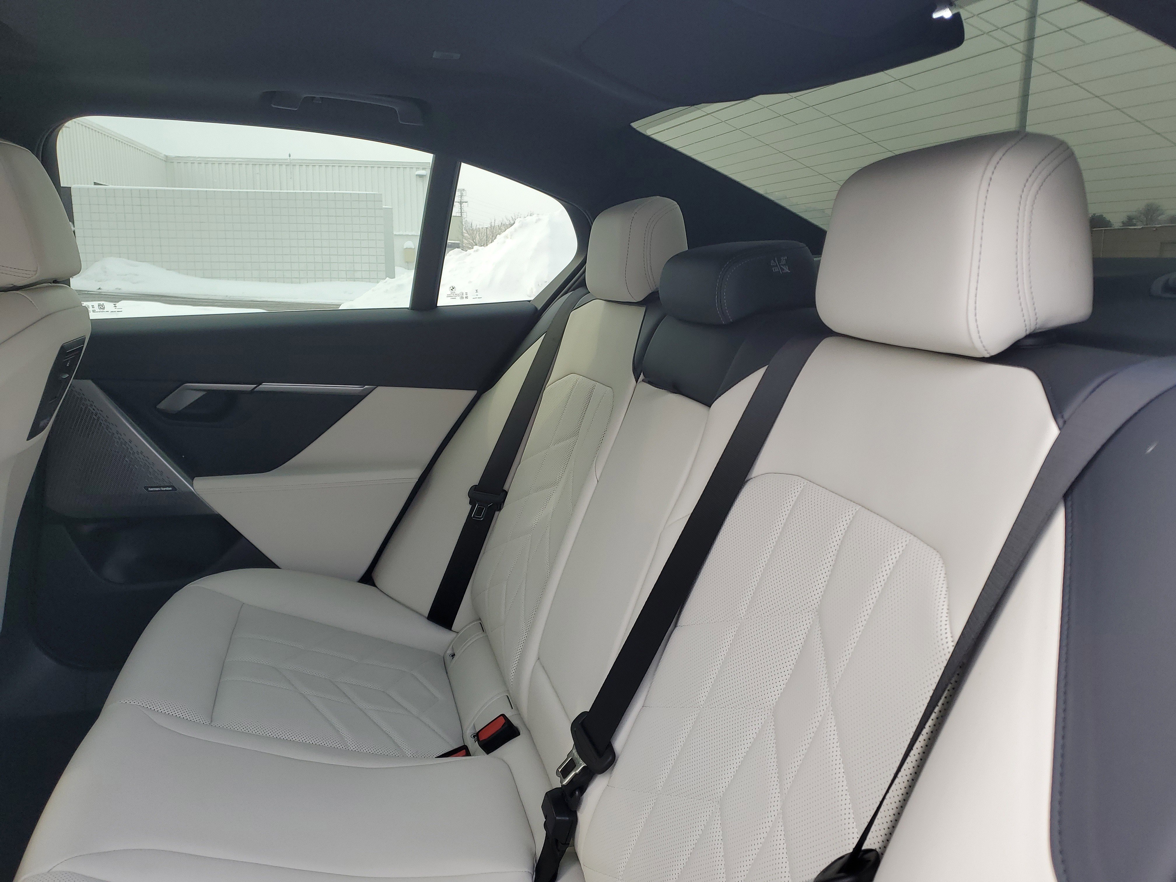 Certified 2024 BMW 530i xDrive w/ Premium Package image 24