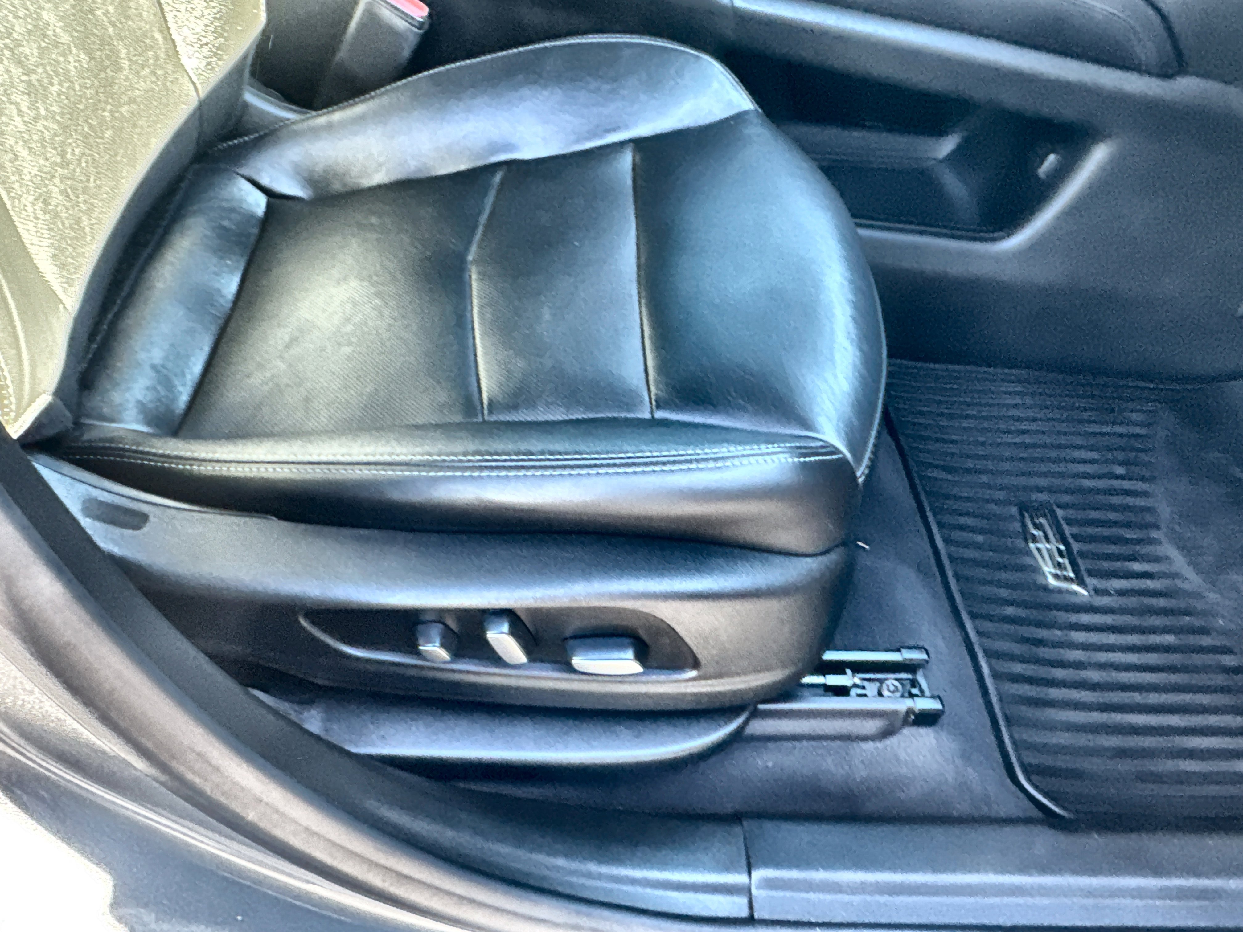 Used 2021 Cadillac XT6 Premium Luxury image 29