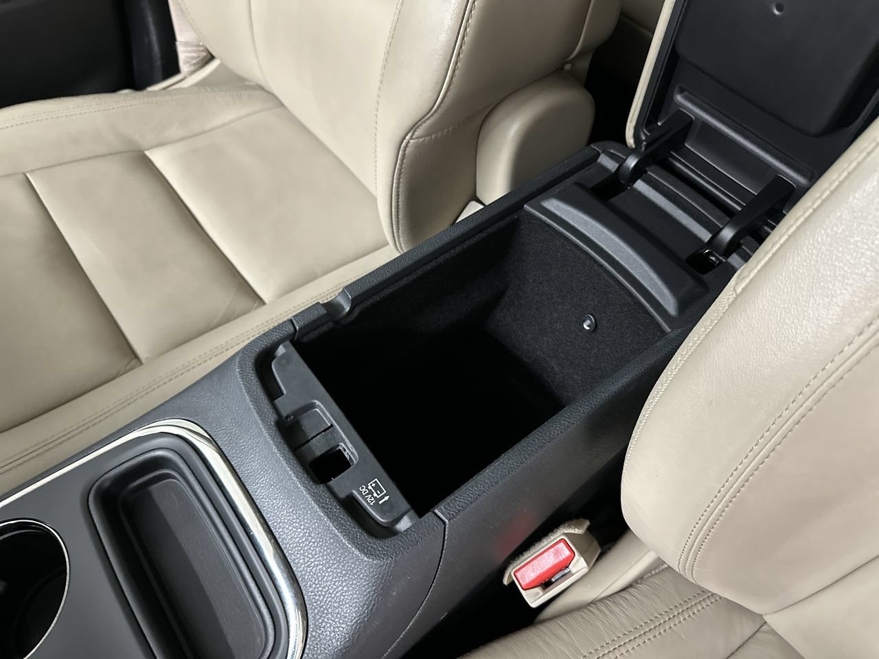 Used 2018 Dodge Durango GT w/ Technology Group AWD/4WD image 60
