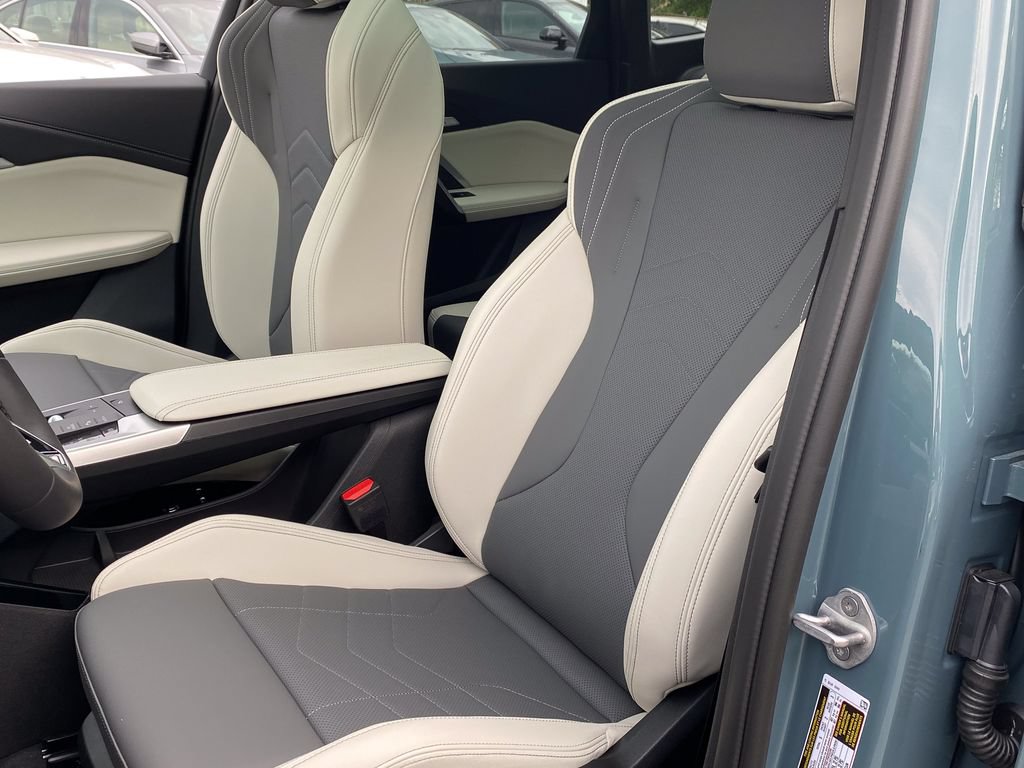 New 2027 BMW X1 xDrive28i AWD/4WD image 14