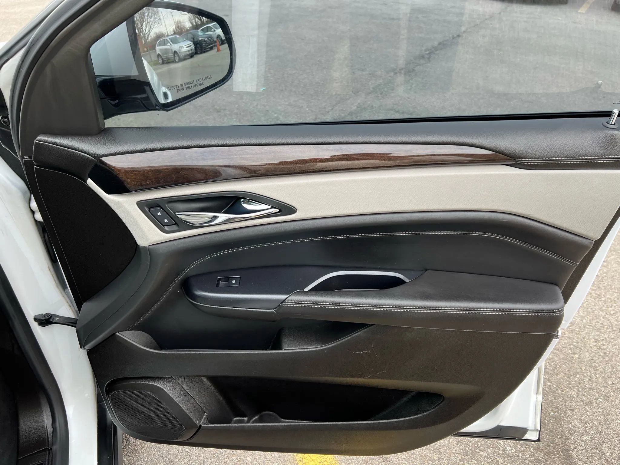 Used 2013 Cadillac SRX Premium image 20