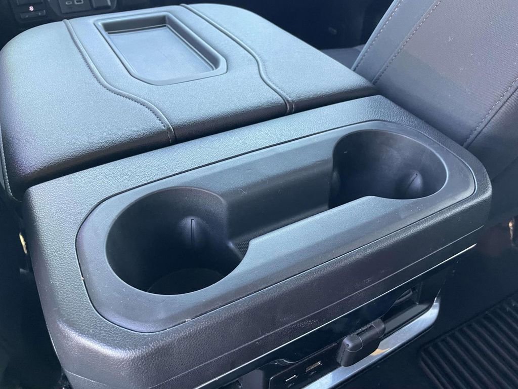 Used 2019 GMC Sierra 1500 Elevation w/ Elevation Value Package image 11