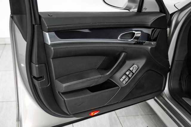 Used 2010 Porsche Panamera S image 41