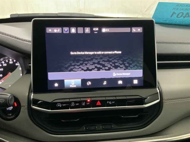 Used 2024 Jeep Compass Limited image 29