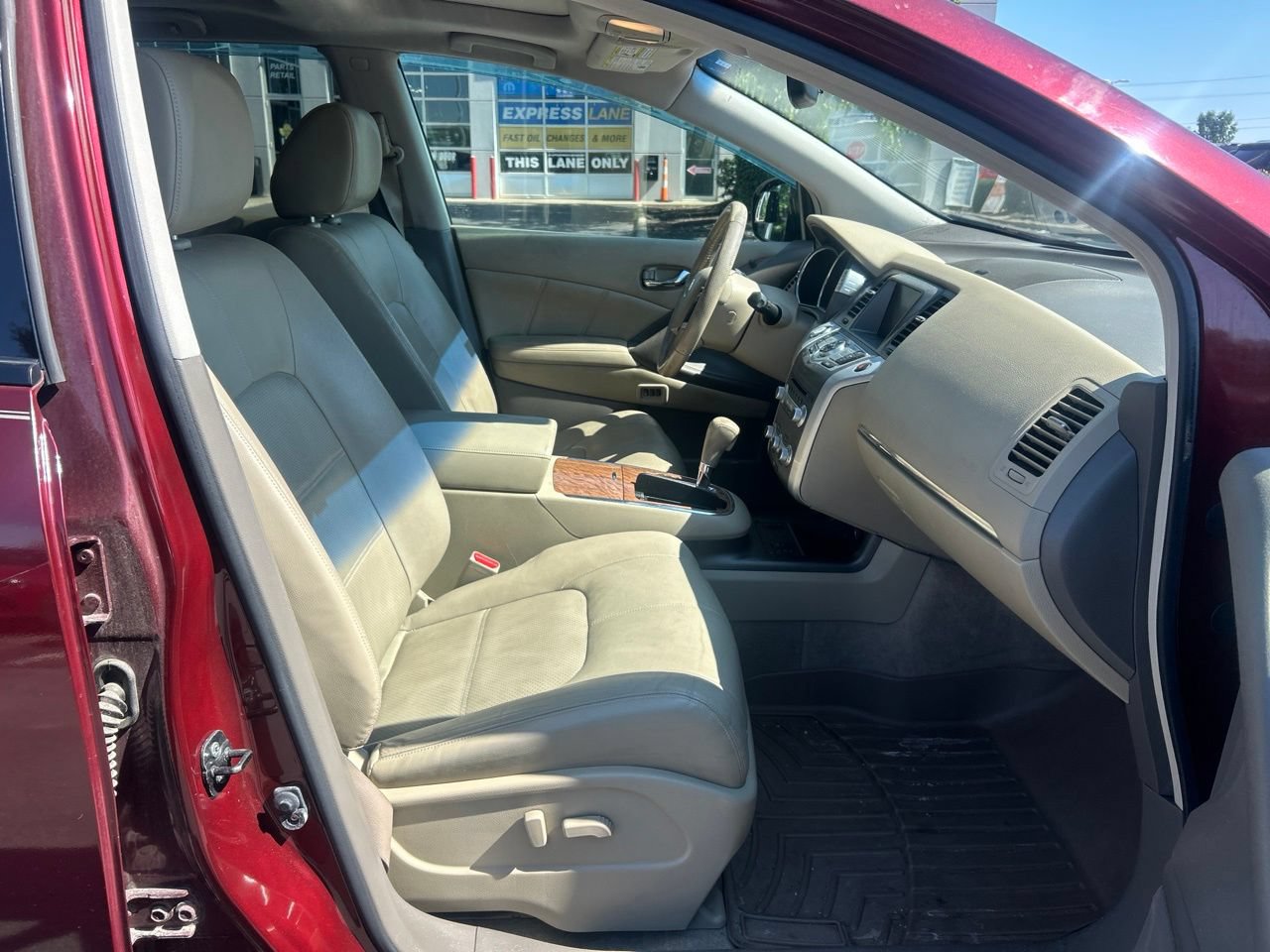 Used 2012 Nissan Murano LE w/ Platinum Pkg AWD/4WD image 15