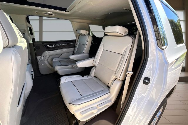 Used 2023 GMC Yukon Denali w/ LPO, Floor Liner Package AWD/4WD image 25