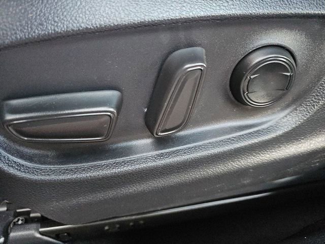 Used 2019 Toyota Prius XLE w/ Advanced Technology Package image 17