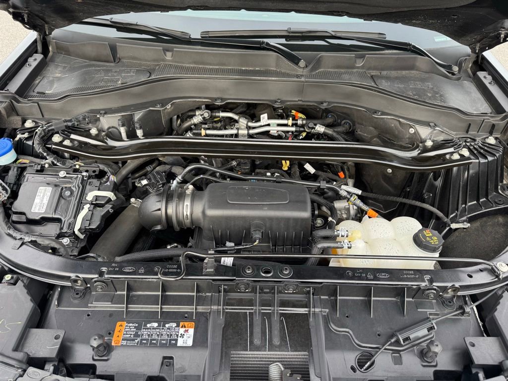 Used 2023 Ford Explorer Limited image 8