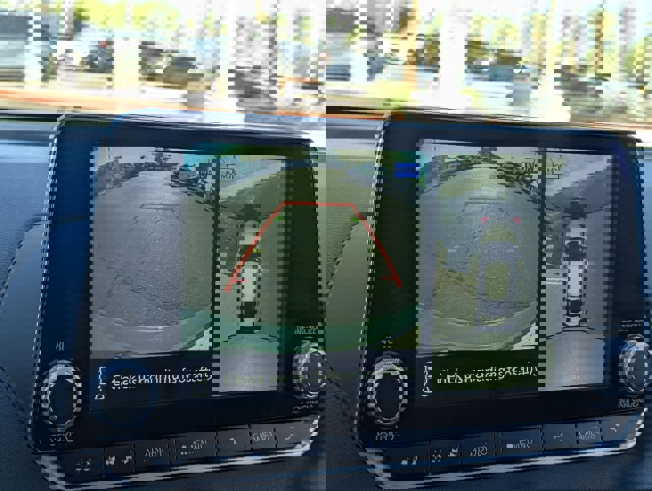 Certified 2025 Nissan Sentra SR w/ SR Premium Package image 24