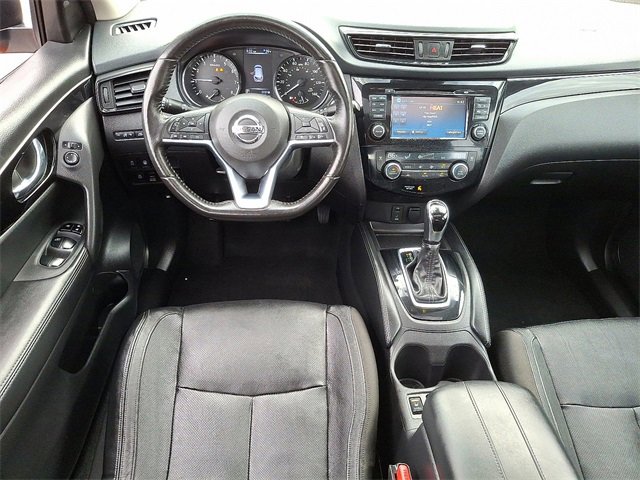 Used 2017 Nissan Rogue Sport SL w/ SL Premium Package image 11