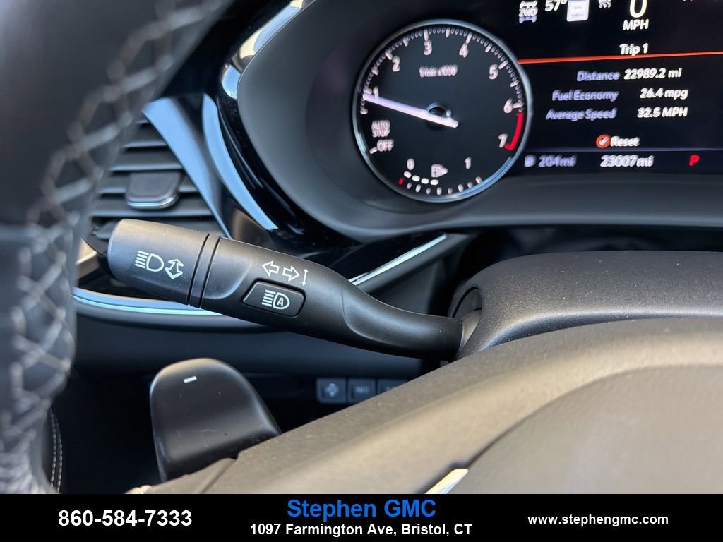 Used 2023 Buick Envision Avenir AWD/4WD image 18