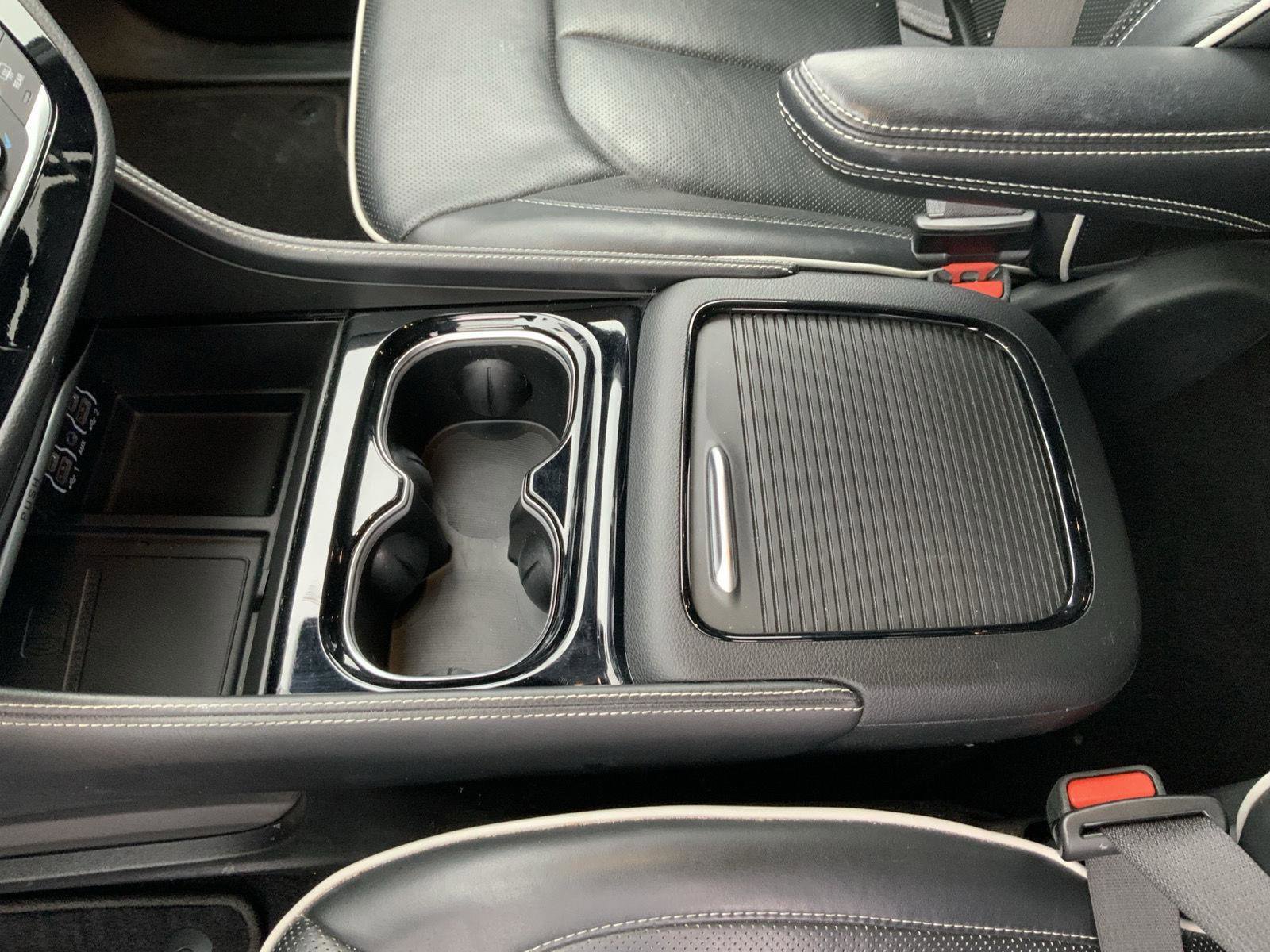 Used 2021 Chrysler Pacifica Limited w/ S Appearance Package image 49