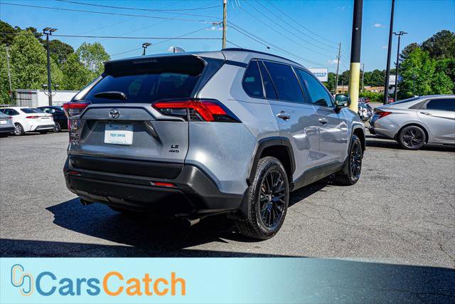 Used 2019 Toyota RAV4 LE w/ All Weather Liner Package AWD/4WD image 15