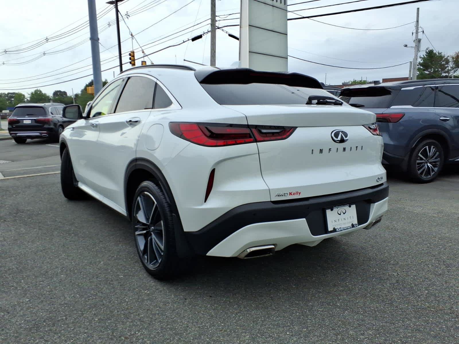 Certified 2025 INFINITI QX55 Luxe w/ Cargo Package AWD/4WD image 6