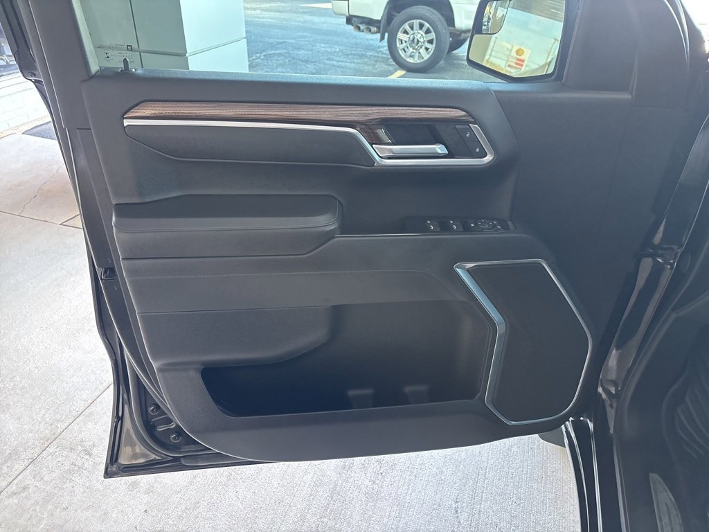 Used 2022 Chevrolet Silverado 1500 RST image 7