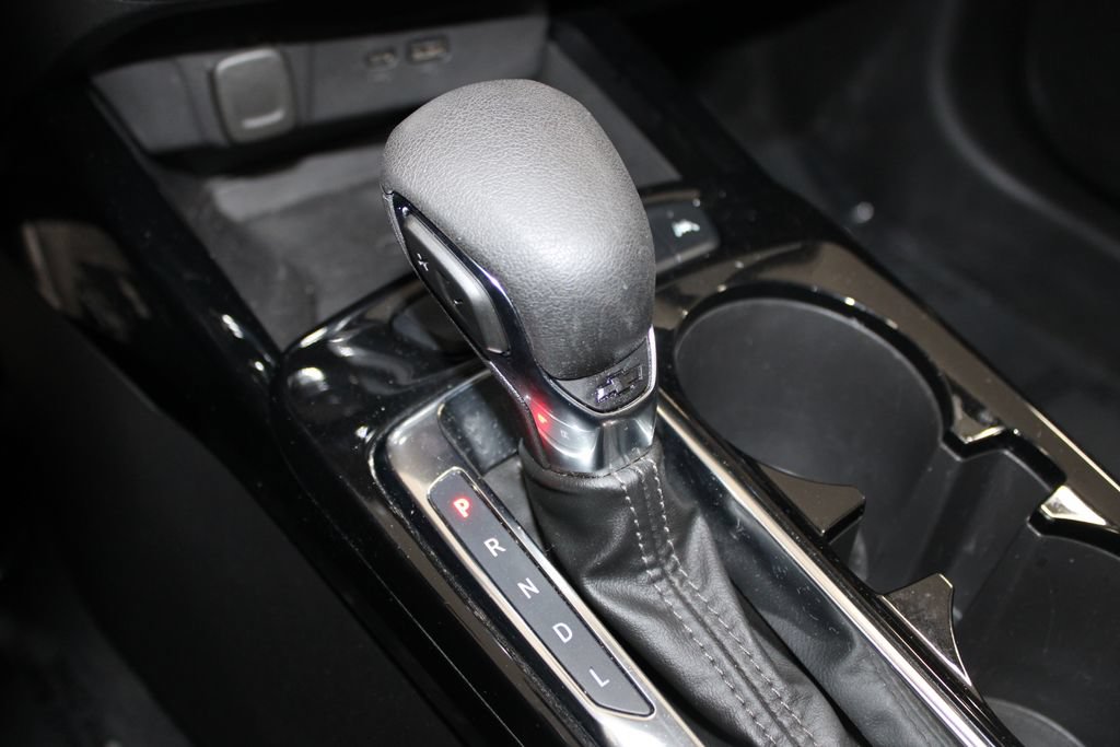 Used 2024 Chevrolet Trax ACTIV w/ Sunroof Package FWD image 37