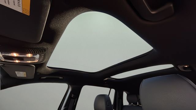 Used 2022 Mercedes-Benz GLB 250 GLB 250 image 19