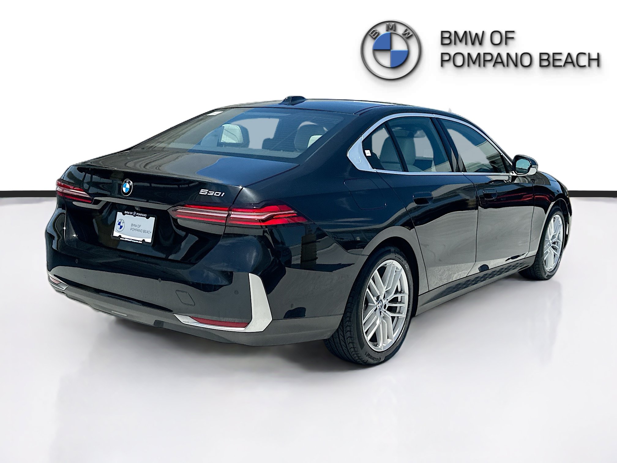Certified 2024 BMW 530i w/ Convenience Package RWD image 7
