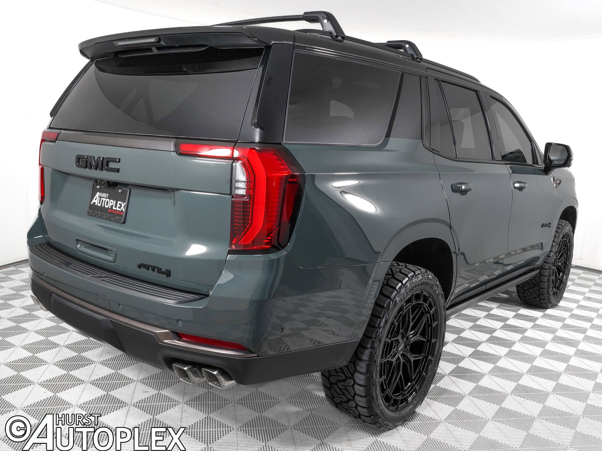 Used 2026 GMC Yukon AT4 Ultimate w/ LPO, Floor Liner Package AWD/4WD image 5