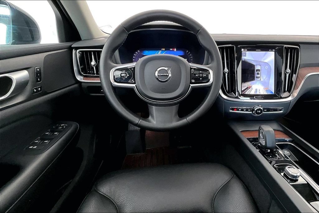 Used 2024 Volvo S60 B5 Plus AWD/4WD image 6
