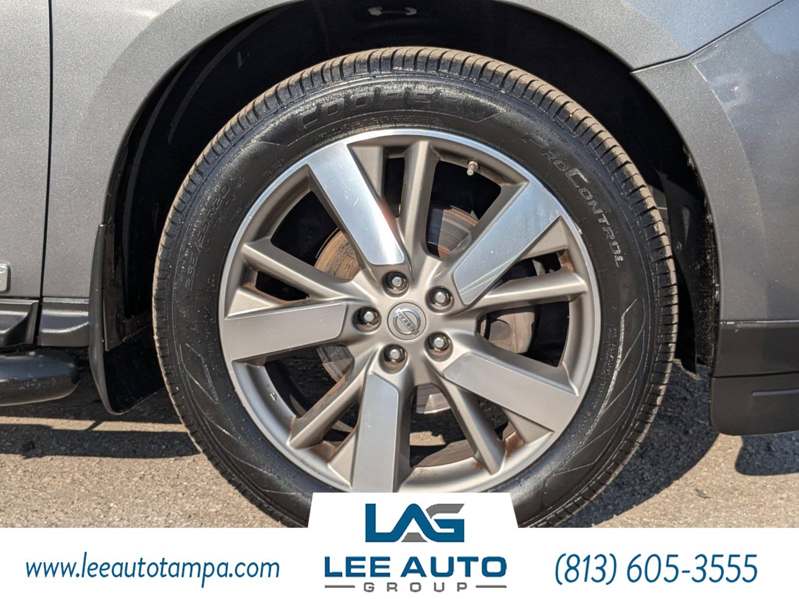 Used 2015 Nissan Pathfinder Platinum w/ Family Entertainment Package image 10