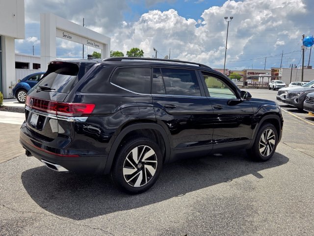 New 2026 Volkswagen Atlas SE FWD image 13