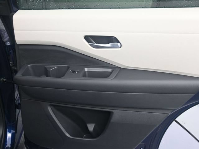 New 2026 Nissan Pathfinder SL FWD image 30