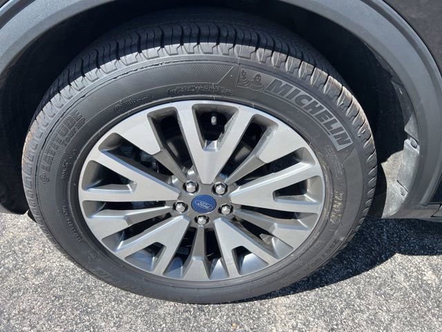 Used 2022 Ford Escape Titanium AWD/4WD image 20