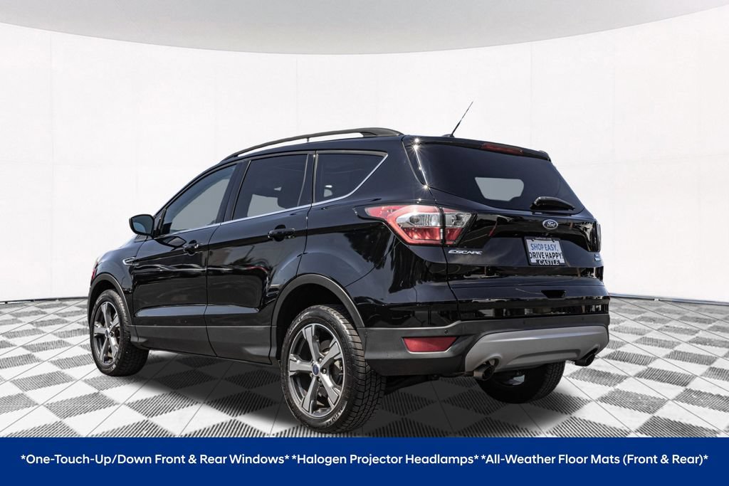 Used 2017 Ford Escape SE w/ Equipment Group 201A AWD/4WD image 9
