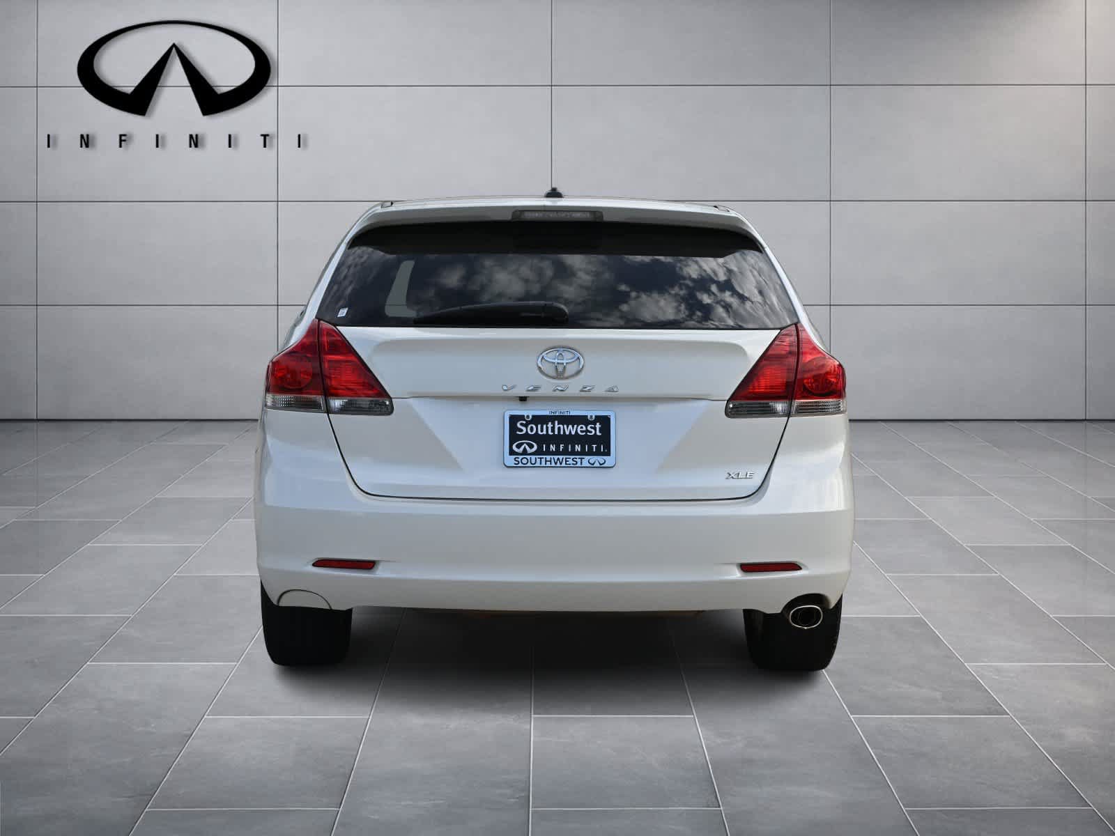 Used 2015 Toyota Venza XLE w/ XLE Premium Package FWD image 5