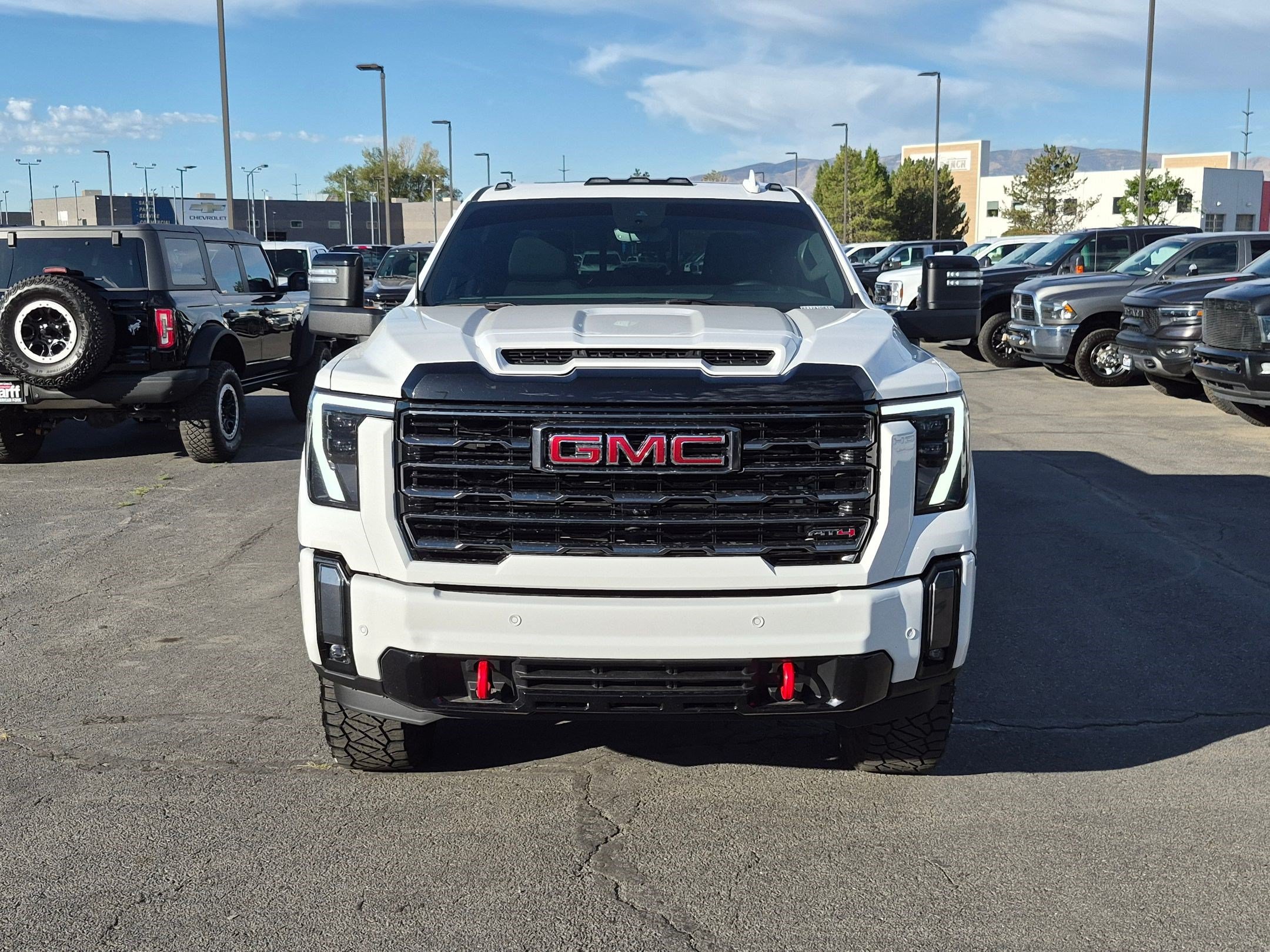 Used 2024 GMC Sierra 3500 AT4 w/ Technology Package AWD/4WD image 12