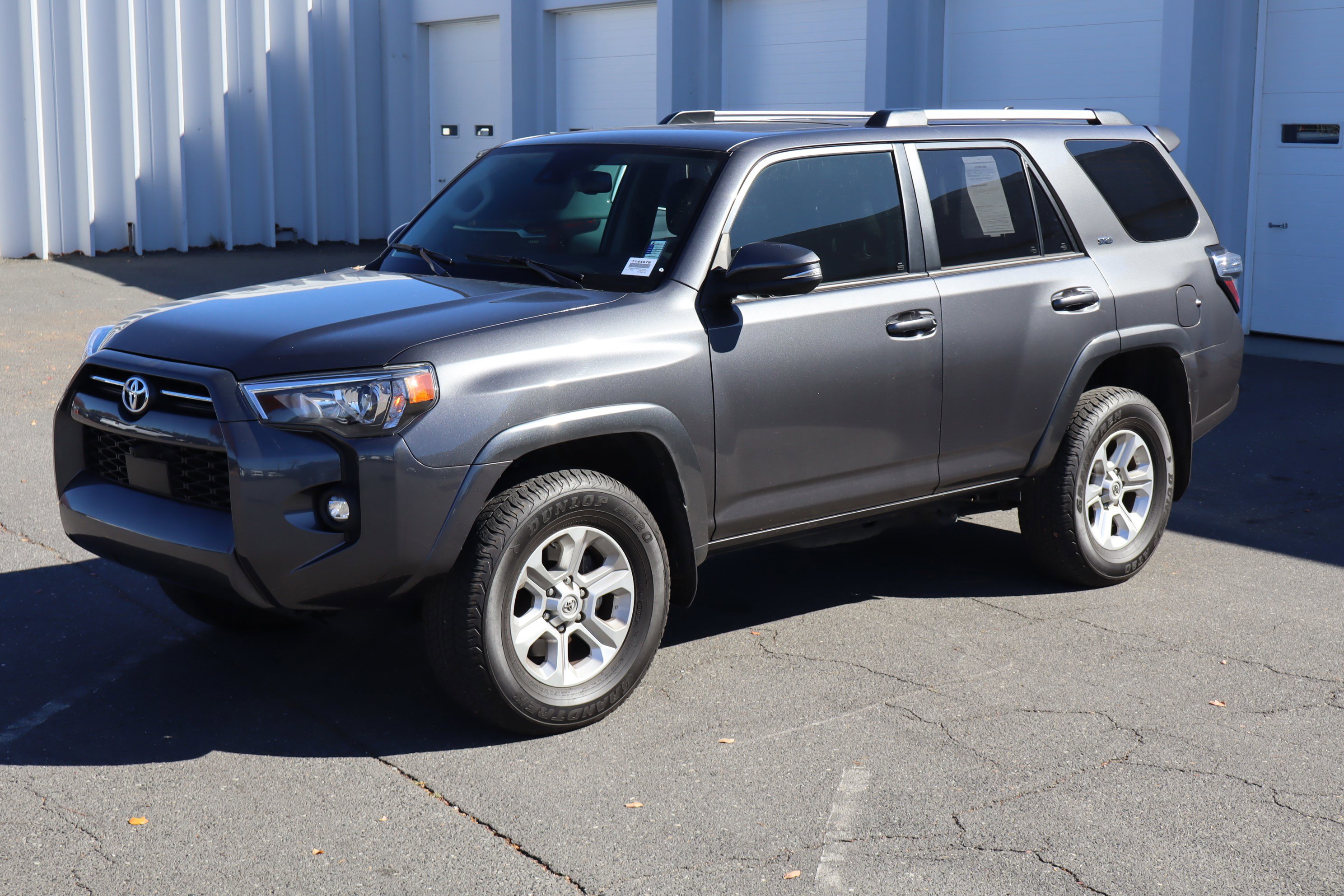 Used 2022 Toyota 4Runner SR5 Premium image 5