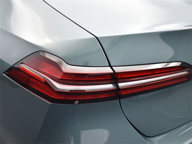 New 2024 BMW 530i w/ Premium Package image 28