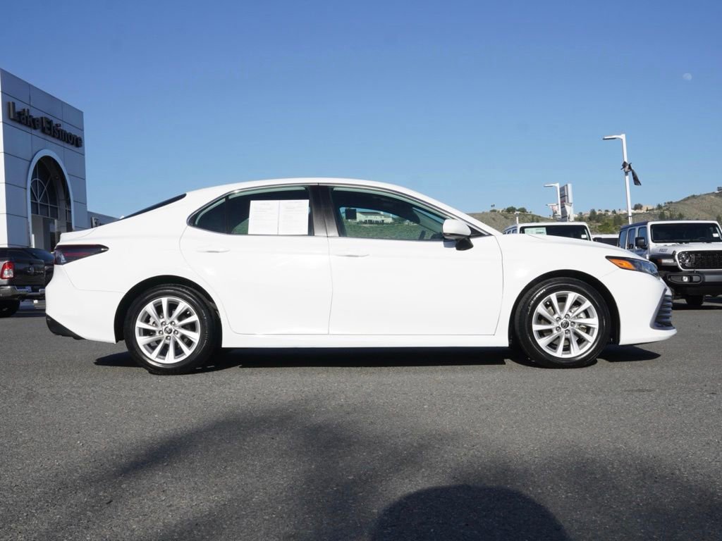Used 2024 Toyota Camry LE image 3