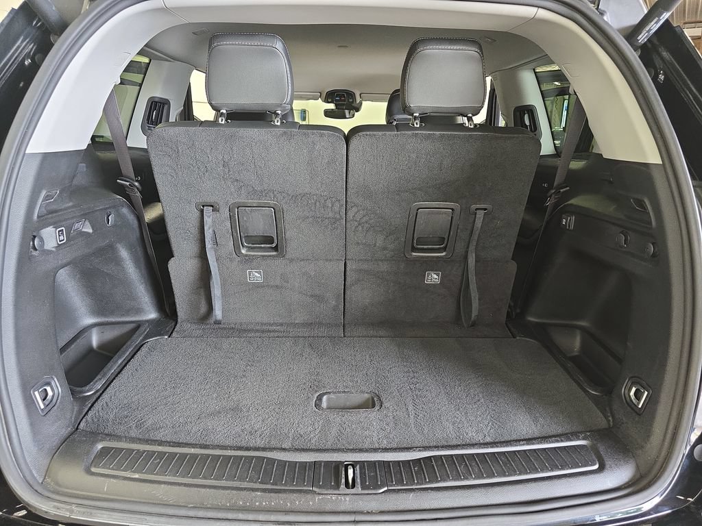 Used 2023 Jeep Grand Cherokee L Limited AWD/4WD image 13
