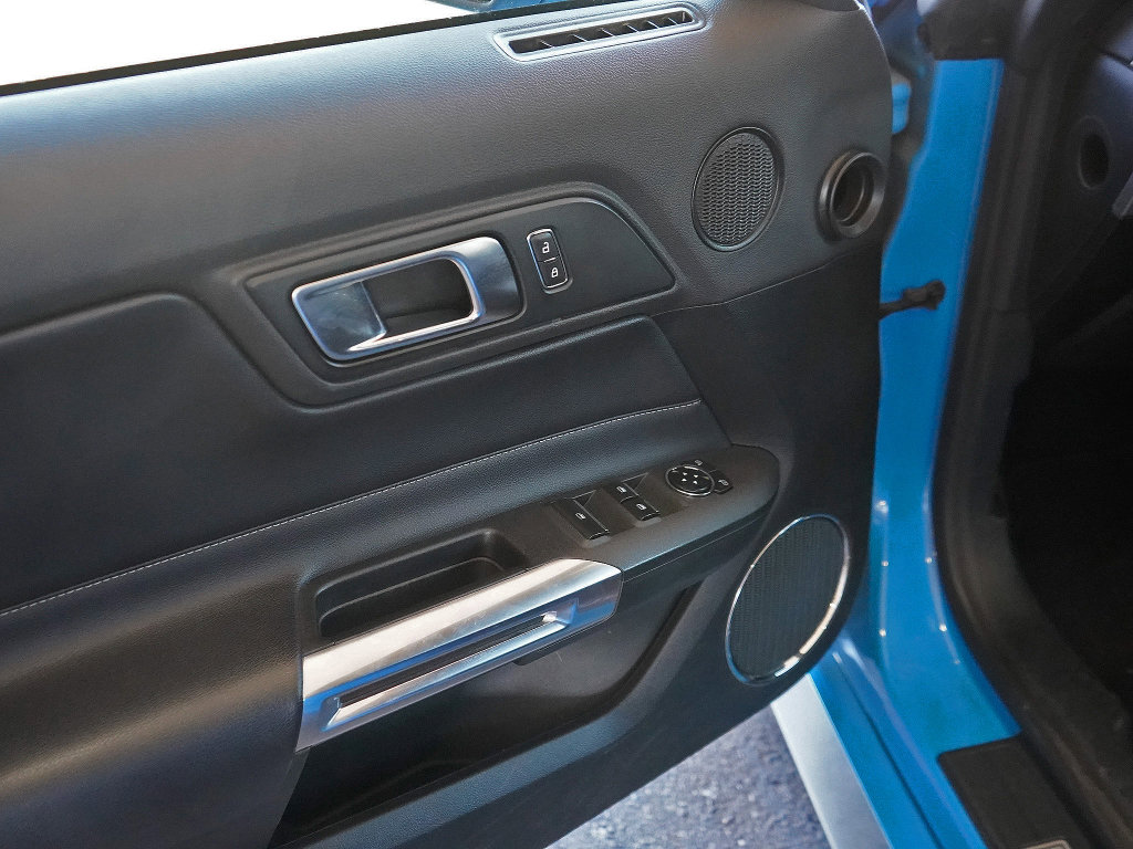 Used 2023 Ford Mustang Premium RWD image 31