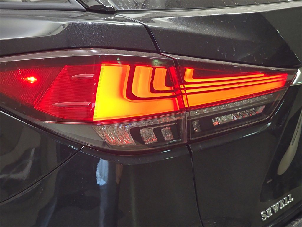 Used 2022 Lexus RX 450hL Luxury image 35